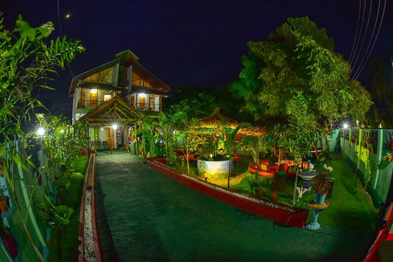 Neem Garden Guest House Batticaloa Exterior foto