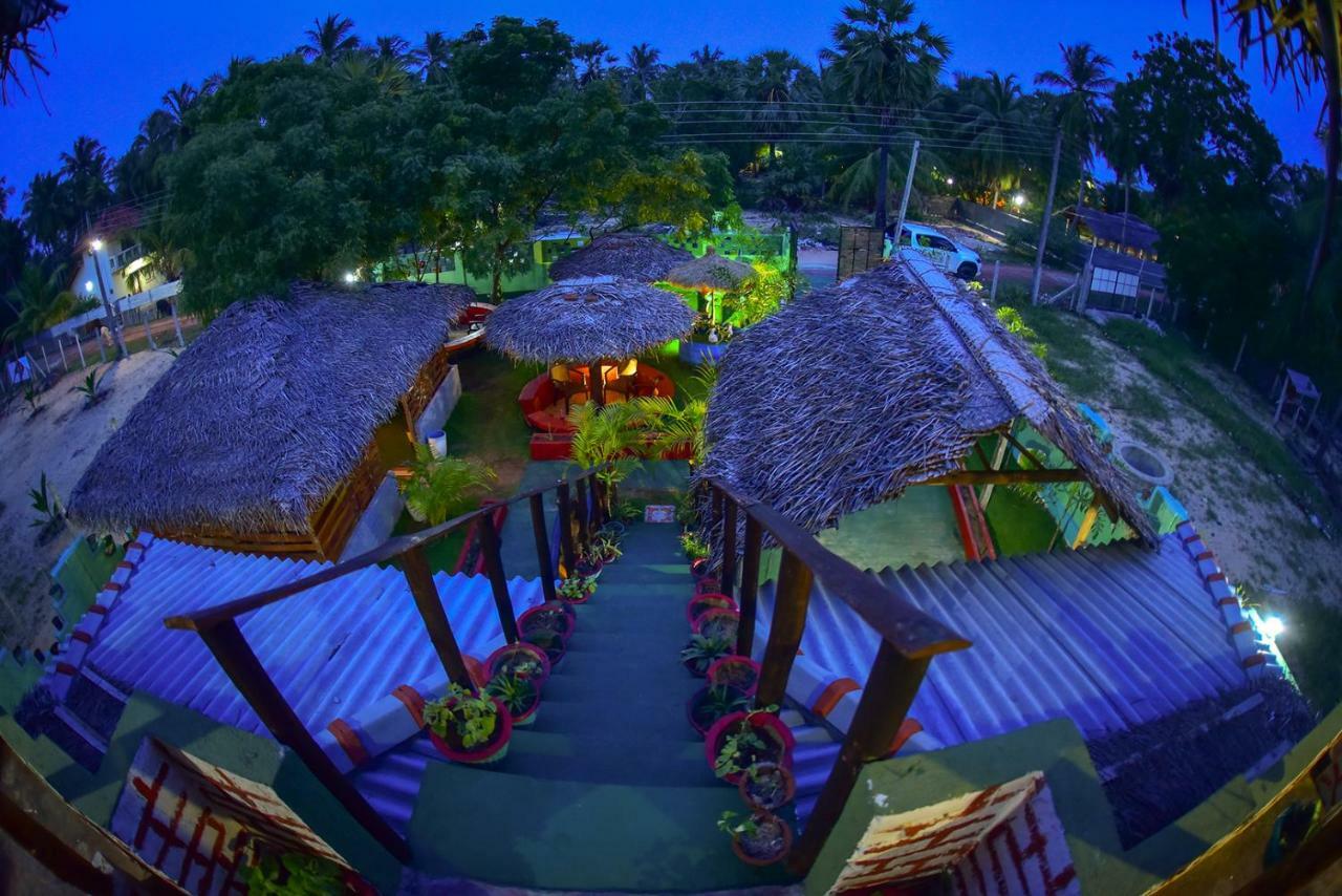 Neem Garden Guest House Batticaloa Exterior foto